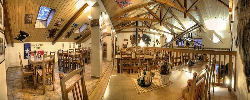 Country Saloon Beňovy - restaurace