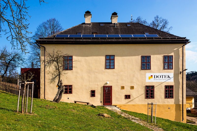 DOTEK - dům obnovy tradic, ekologie a kultury