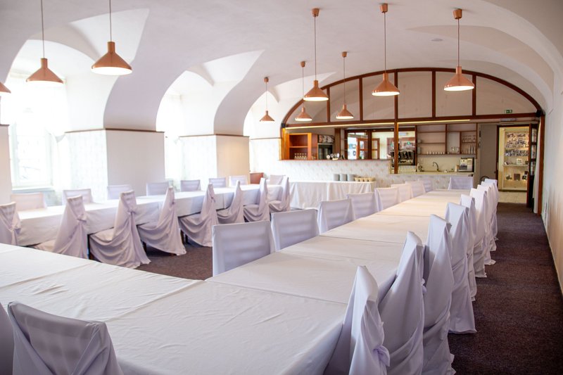 Hotel Týnec