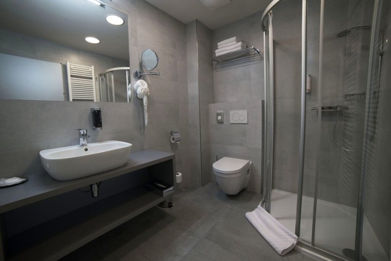 Ala hotel