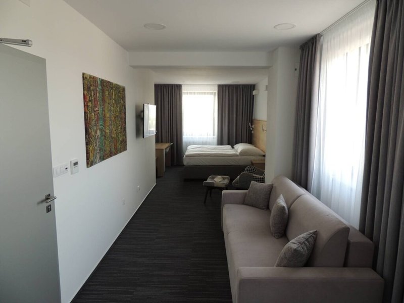 Ala hotel