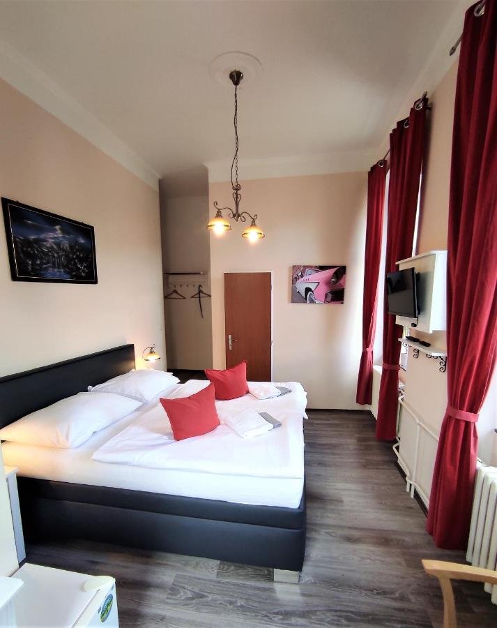 Hotel Sherwood
