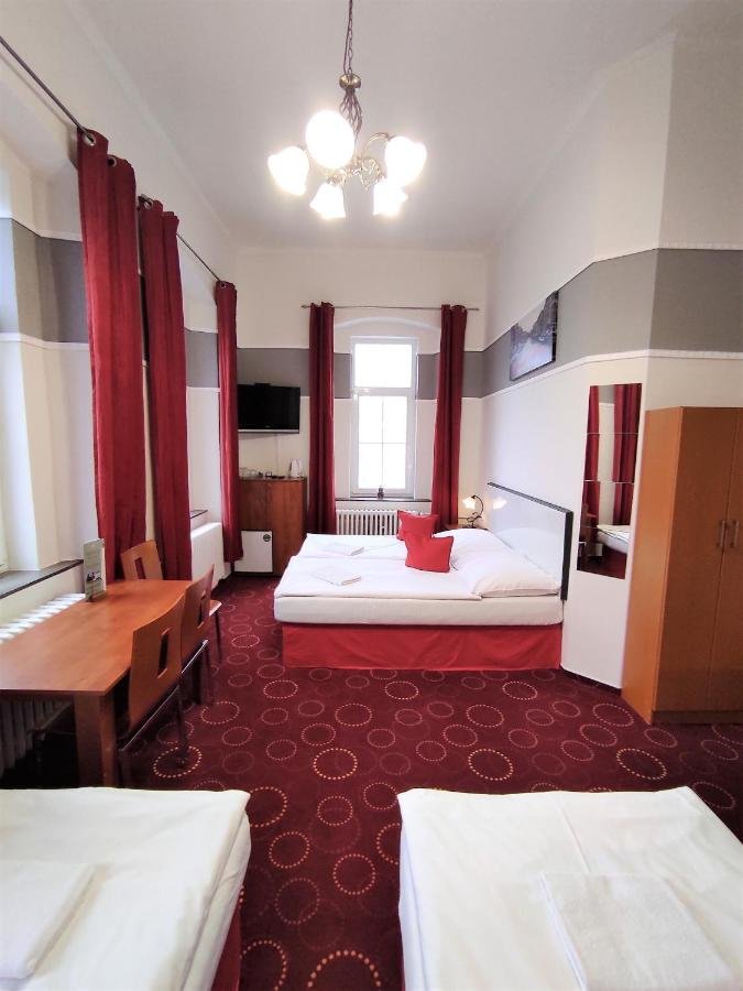 Hotel Sherwood
