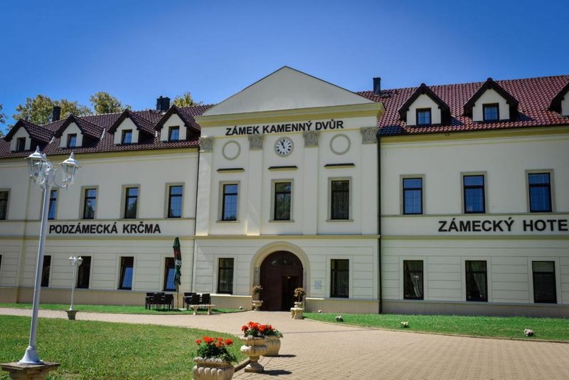 Zámek Kamenný Dvůr - restaurace