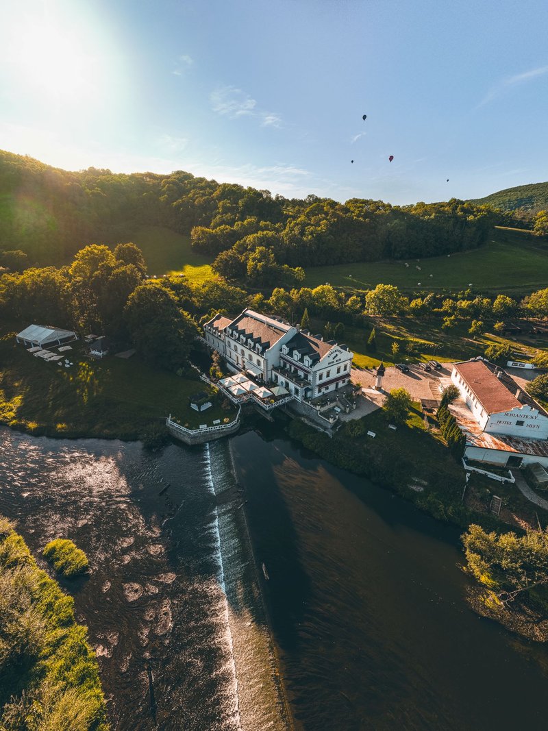 Grill restaurant Mlýn Karlštejn