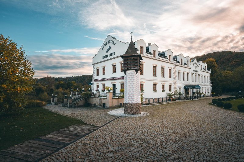 Grill restaurant Mlýn Karlštejn