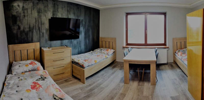 Cyklobar a penzion 100dola - ubytování