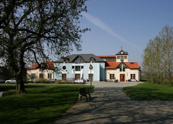 Resort Darovanský dvůr - restaurace