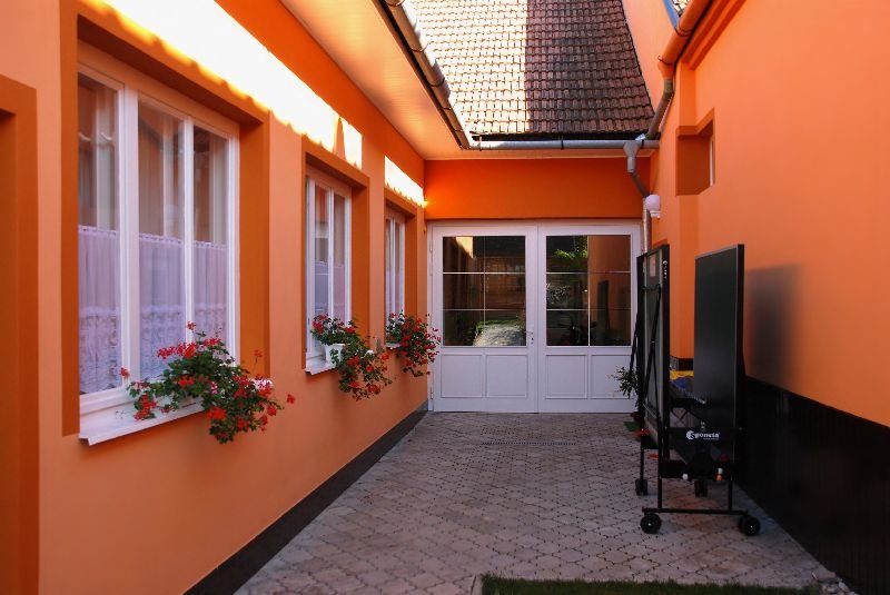 Penzion U Kostela