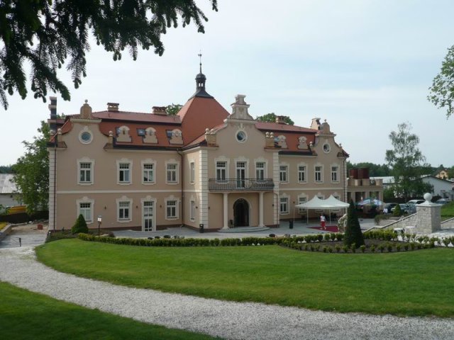 Zámek Berchtold a Dětský ráj